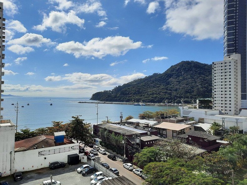 3 Suítes Linda Vista da Orla de BC a 50m da Praia