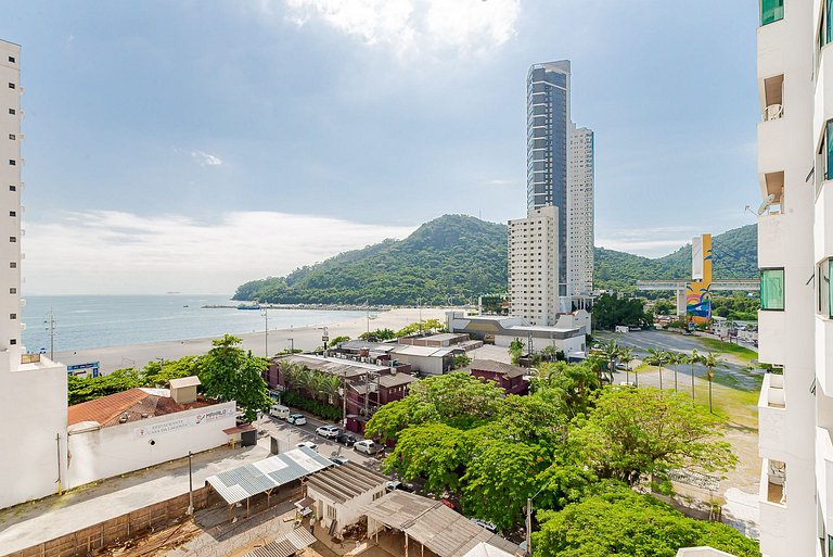 3 Suítes Linda Vista da Orla de BC a 50m da Praia