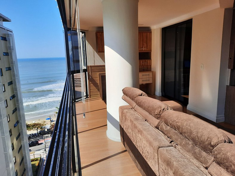 LARGE APT 2SUI+1B SEA VIEW 50M FROM THE BEACH